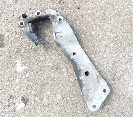 BMW 5 F10 F11 Engine mounting bracket 24168110 46000 A1G19C03