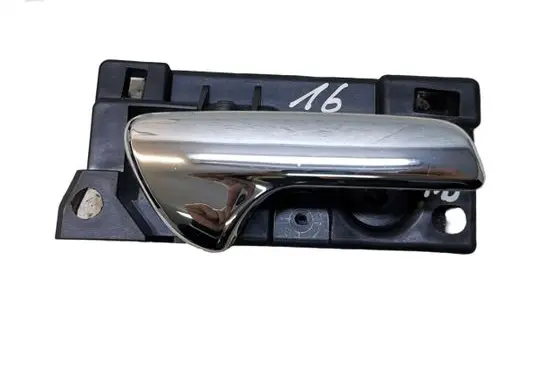 Dodge Durango Front door interior handle 921265