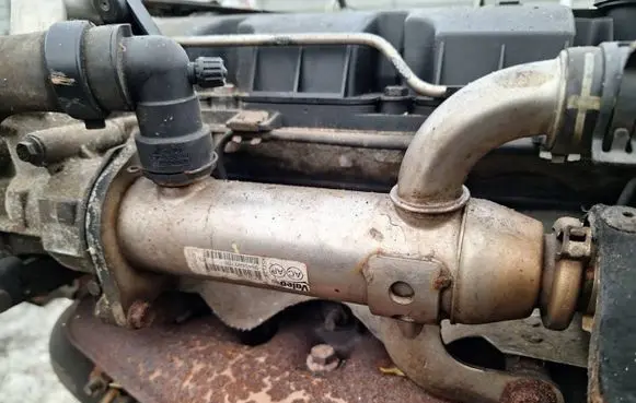 Citroen C5 EGR valve cooler 9645689780 875816w