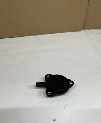 Mercedes-Benz GL X166 Camshaft position sensor A2761560490