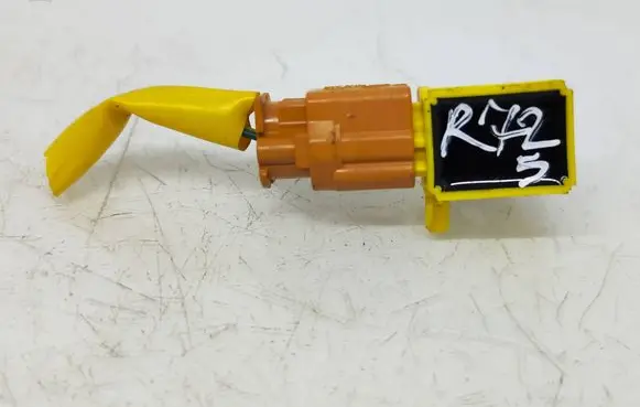 Suzuki Vitara (LY) Airbag deployment crash/impact sensor 3893061M20 5WK44769