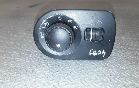 Seat Leon (1P) Light switch 1P1941431B 04062602