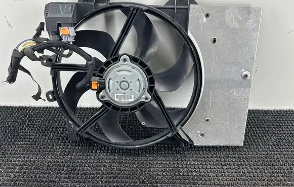 Citroen DS3 Electric radiator cooling fan 092120923