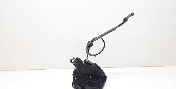 Volvo S60 Front door lock 31301738