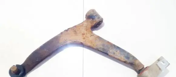 Citroen Xsara Picasso Front lower control arm/wishbone