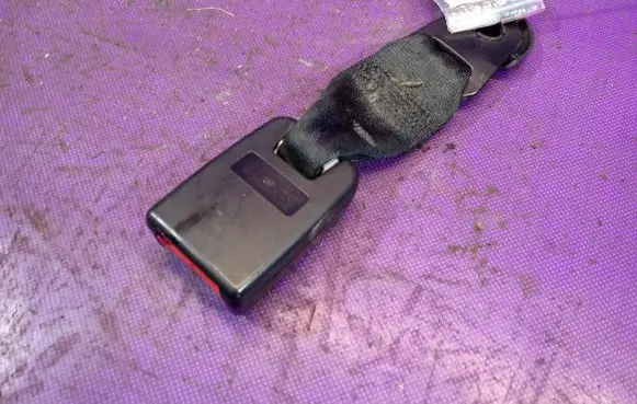 Ford C-MAX I Front seatbelt buckle 3M51-R60044-AF