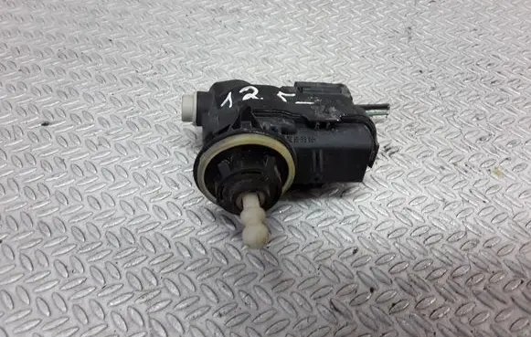 Renault Megane II Headlight level adjustment motor 
