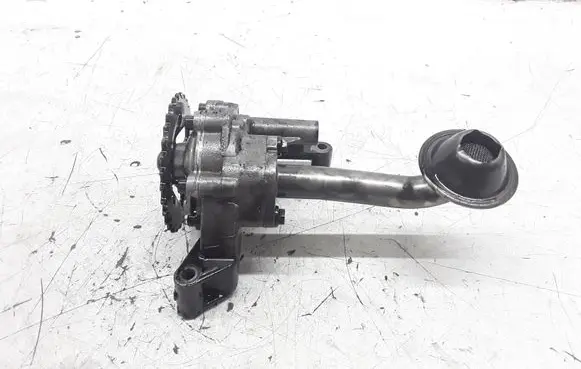 Skoda Octavia Mk1 (1U) Oil pump 06A115121
