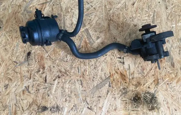 BMW 3 E90 E91 Power steering pump 678883803 5002102