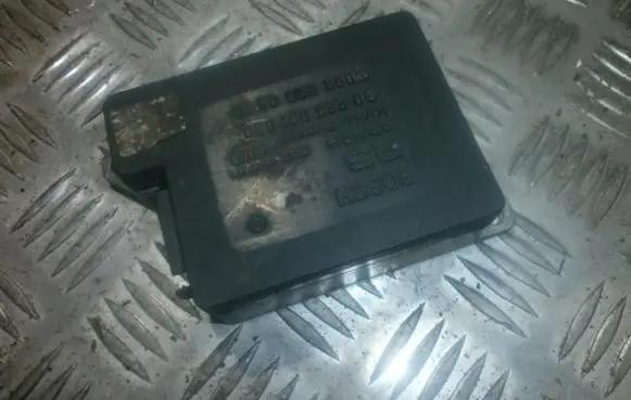 Mercedes-Benz E W124 Airbag control unit/module 0038200610 0285001050