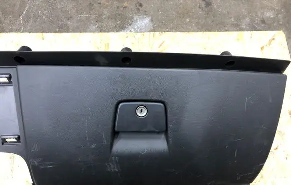 Volvo V50 Glove box 8626141 3865