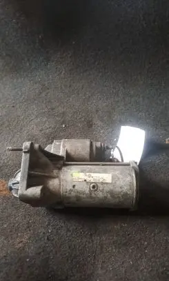 Renault Trafic II (X83) Starter motor 820075362