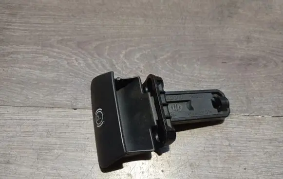 Volvo XC90 Hand brake release handle 8683963 8671540