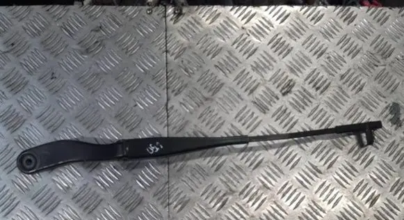 Volvo V50 Front wiper blade arm 8620200
