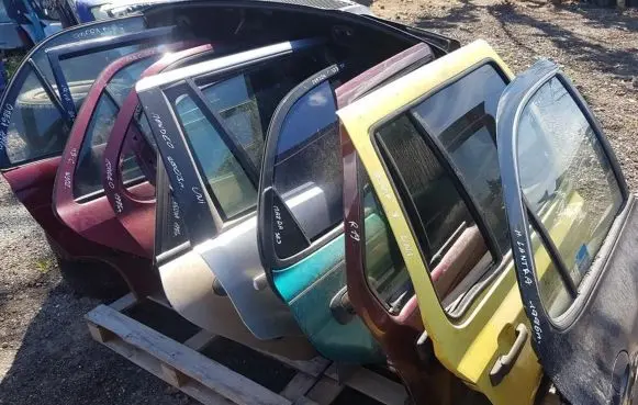 Hyundai Lantra II Rear door
