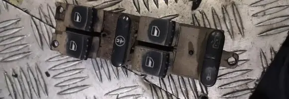 Volkswagen PASSAT B5 Electric window control switch 1j4959857