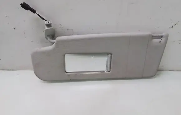 Volkswagen New Beetle Sun visor