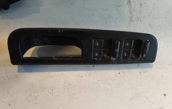 Volkswagen PASSAT B5.5 Electric window control switch VW1J4959857B