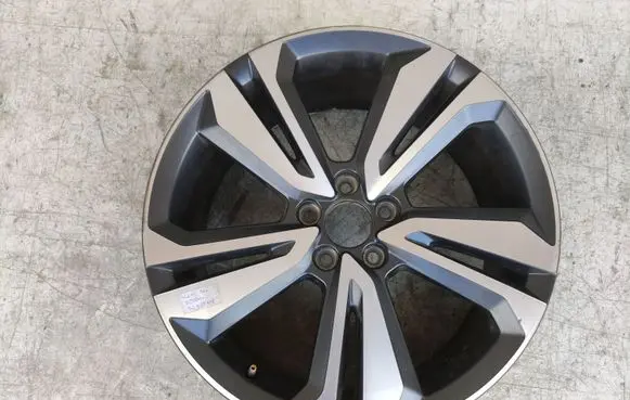 Volvo V60 R19 alloy rim 31680201 3298569