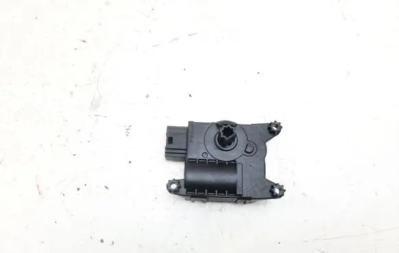 Cadillac Escalade IV Air flap motor/actuator T1028402T 1812171A
