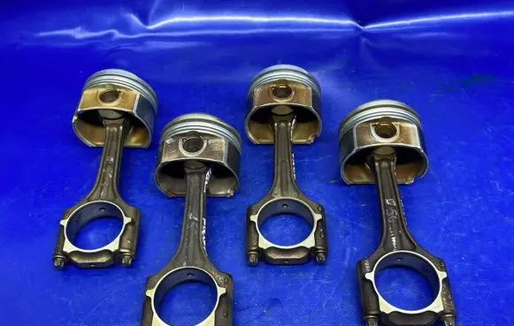 Audi A4 S4 B7 8E 8H Piston with connecting rod 82P41