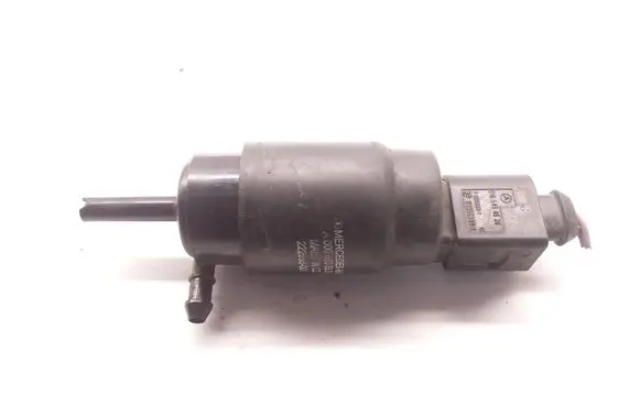 Mercedes-Benz Sprinter W906 Windscreen/windshield washer pump A0008605826 0165454626