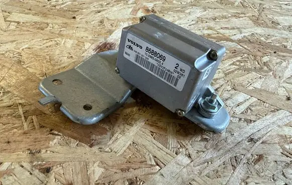 Volvo S60 ESP acceleration yaw rate sensor 8688069