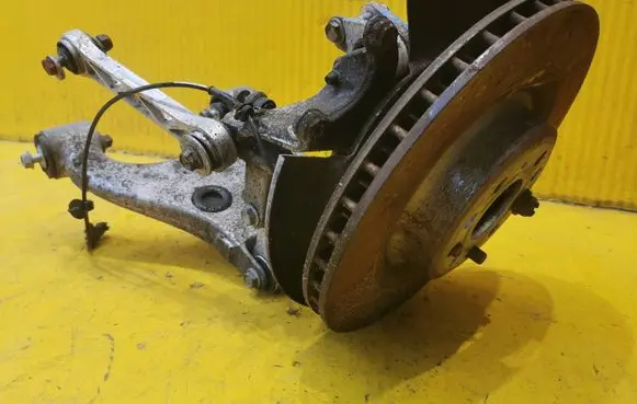 Tesla Model S Rear wheel hub spindle/knuckle 6007023-00-B