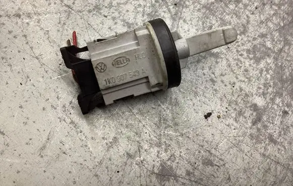 Skoda Octavia Mk2 (1Z) Interior temperature sensor 585507 122521 010405