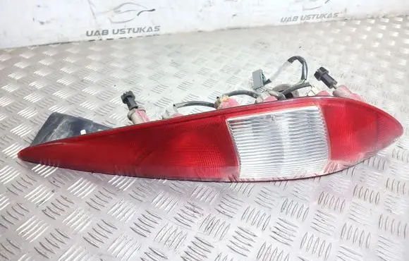 Ford Mondeo Mk III Rear/tail lights