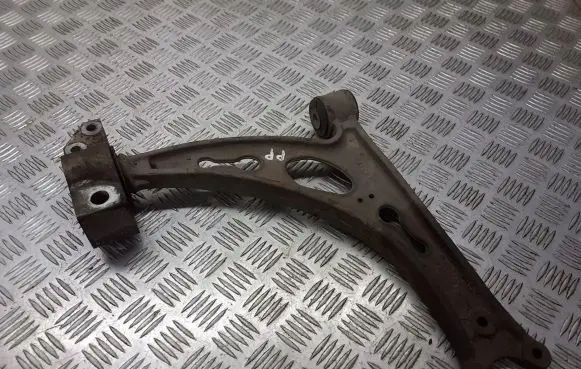 Skoda Octavia Mk2 (1Z) Front control arm