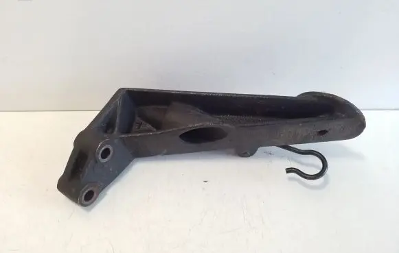 Volkswagen Transporter - Caravelle T4 Engine mounting bracket 044199207F