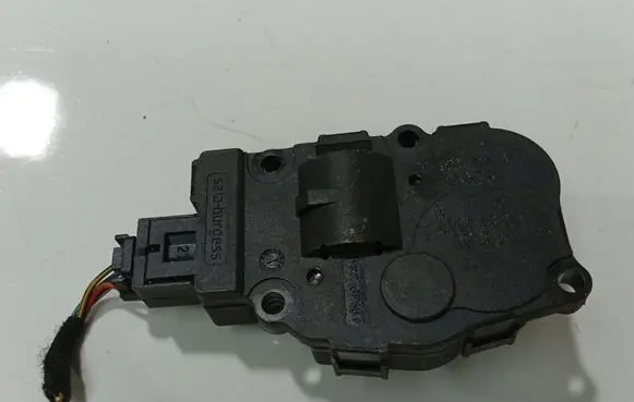 Citroen C4 Grand Picasso Air flap motor/actuator A21280600
