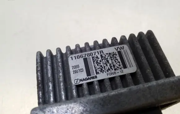 Renault Master III Glow plug pre-heat relay 110678071R