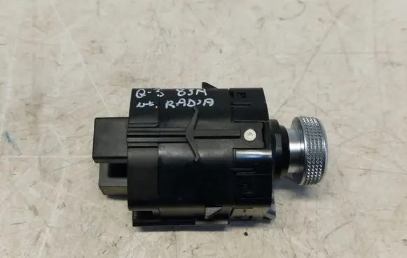 Audi Q3 F3 Fog light switch 83C919600B