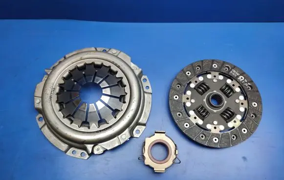 Toyota Corolla E80 Clutch set kit 620059360