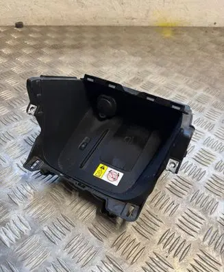 Toyota Yaris Cross Wireless charging module 861C0K0010