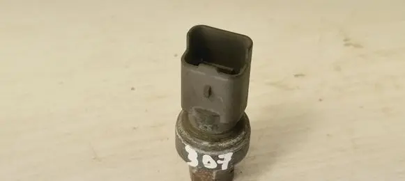 Air conditioning (A/C) pressure sensor