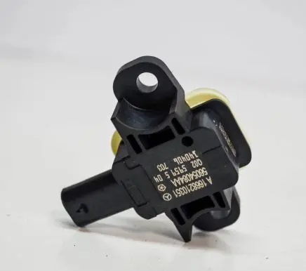 Mercedes-Benz CLA C117 X117 W117 Airbag deployment crash/impact sensor A1668210351