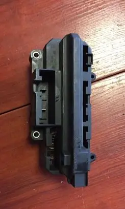 BMW 7 E65 E66 Fuse module 6900583