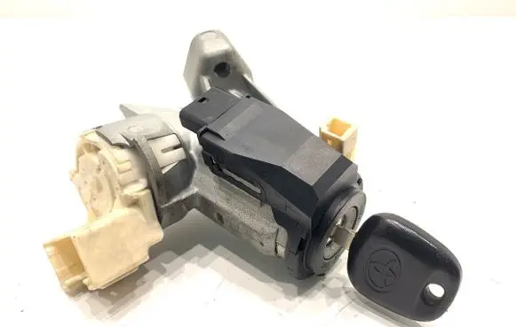 Toyota Yaris Ignition lock