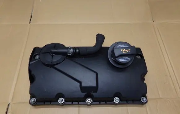 Skoda Octavia Mk2 (1Z) Rocker cam cover 038103469