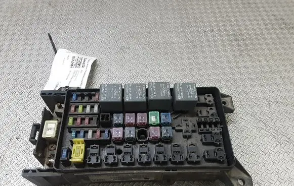 KIA Sorento Fuse module 911603E050