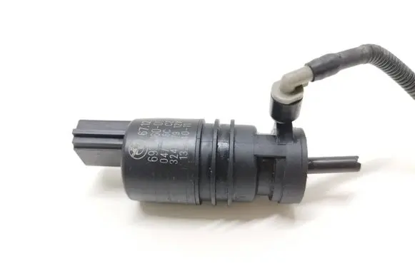 BMW 5 F10 F11 Windscreen/windshield washer pump 6934160 67126934160 3240479