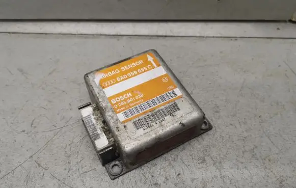 Audi A4 S4 B5 8D Airbag control unit/module 8A0959655C 0285001038