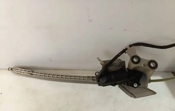 Mercedes-Benz E W212 Curtain motor A2128203042 A2128203142