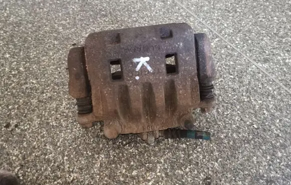 Subaru Forester SH Front brake caliper