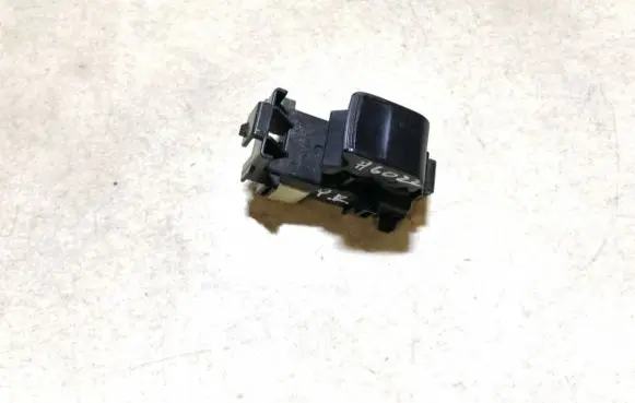 Toyota Auris 150 Electric window control switch