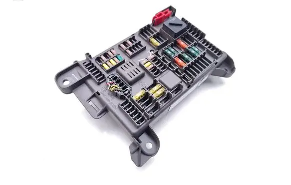 BMW X6 E71 Fuse module 6931687