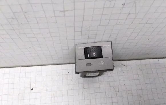 Opel Vectra C Seat heating switch 13138252WF 32429811